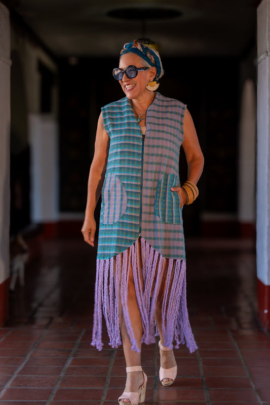 Vestido original, que se puede usar como chaleco. Moda mexicana artesanal, diseño textil tejido en telar de pedal tradicional. Pieza Única.