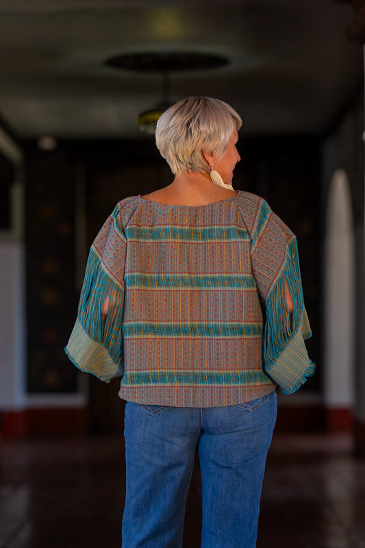 Blusa 100% artesanal,. cpon diseño textil exclusivo, tejido en telar de pedal tradicional. Moda mexicana contemporánea. Pieza única.