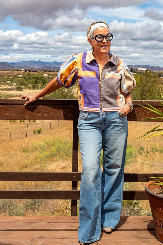 Chamarra con textil artesanal tejido en telar de pedal. Diseño original de Nativa de Corazón. Pieza única.