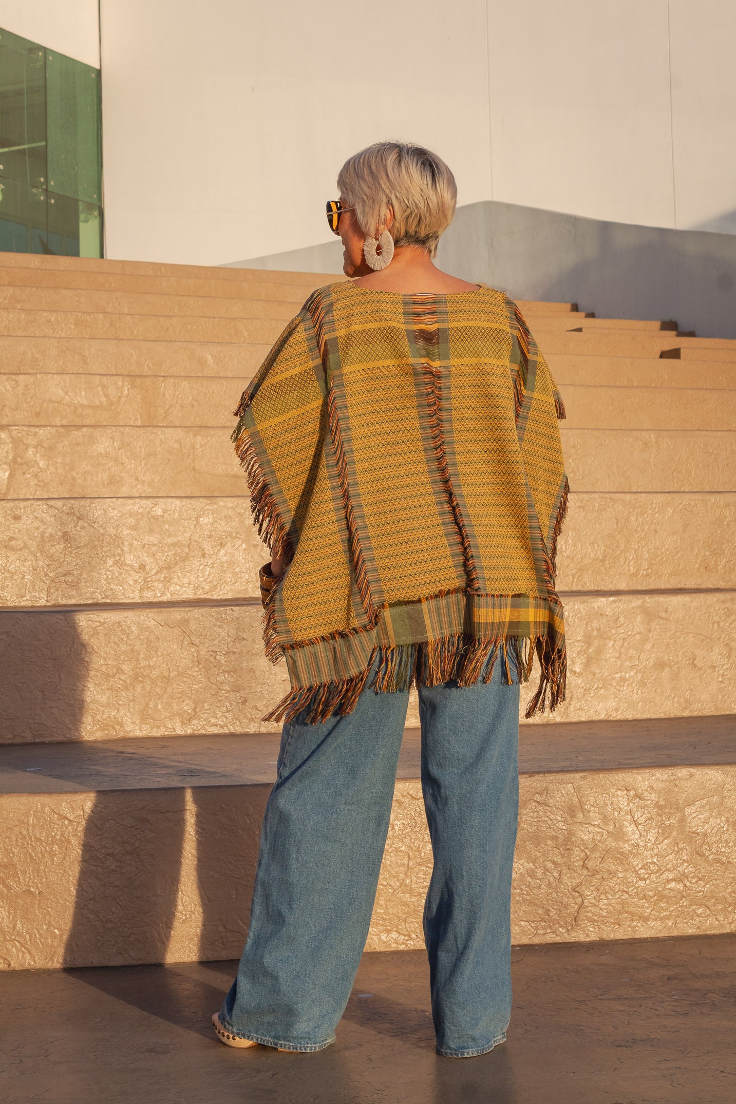 Poncho Nexo, moda artesanal (piezas únicas) - Nativa de Corazón